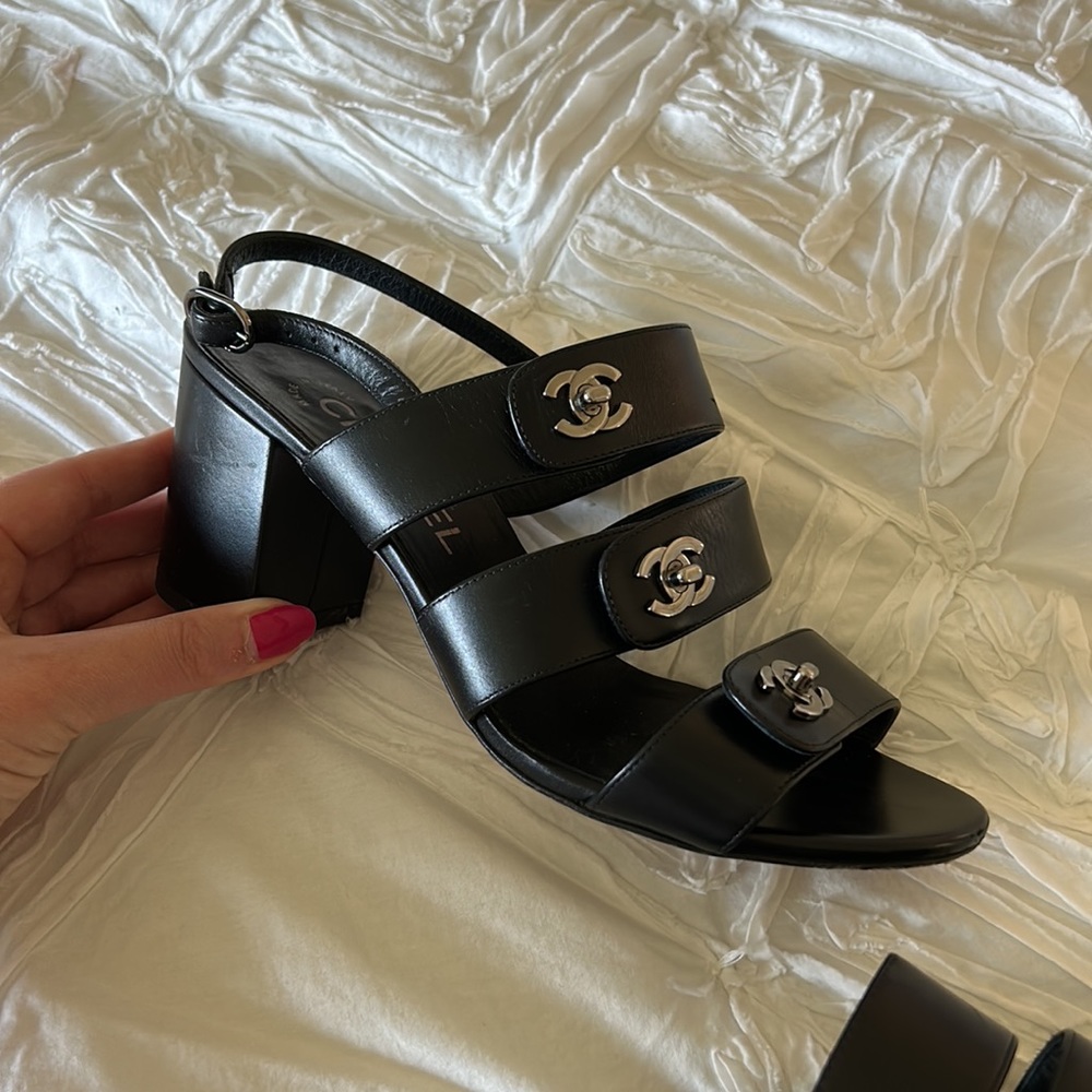 CHANEL Black Sandals with Silver Accents - Picture 10 of 10